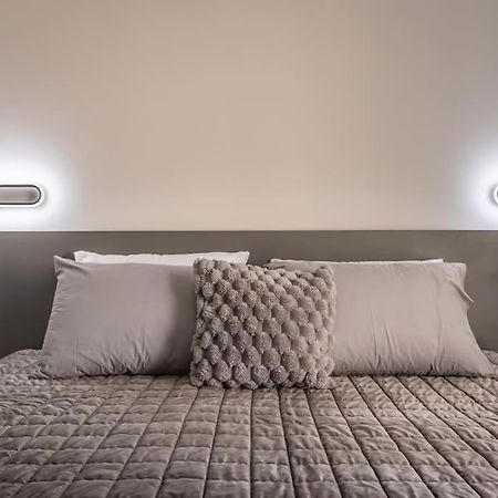 Nocturnal Elegance Apartment By Solea Sliema Bagian luar foto